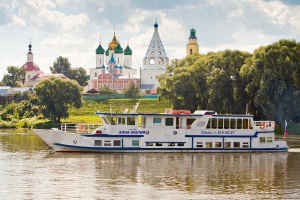 Beautiful river trip along the Moskva River